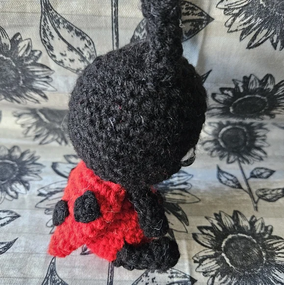 Crochet Lady Bug Amigurumi Plushie - Picture 2 of 16